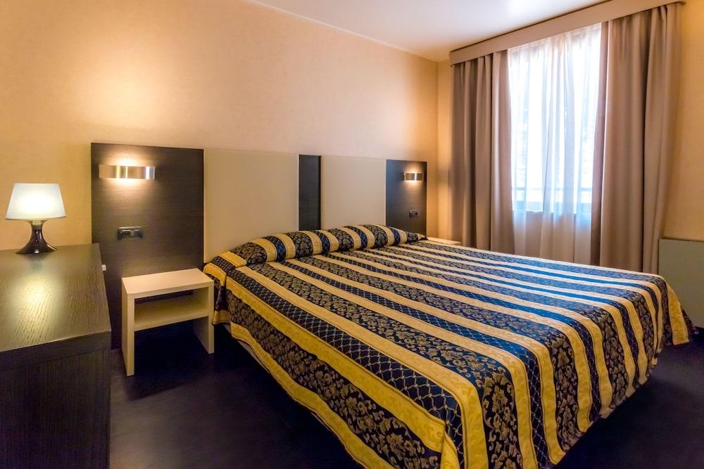 Alfred Hotels Monaco - Ex Forum - Hotel Renove 보솔레이 외부 사진